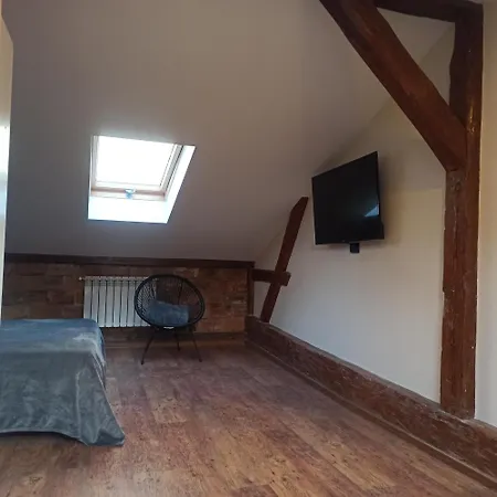 вірменський дворик / Armenian Courtyard