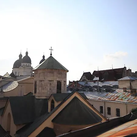 Apartamento вірменський дворик / Armenian Courtyard Lviv
