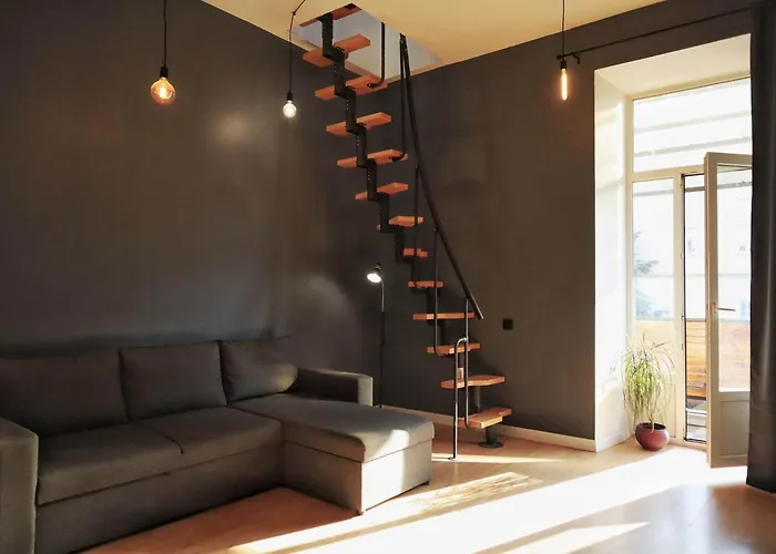 вірменський дворик / Armenian Courtyard