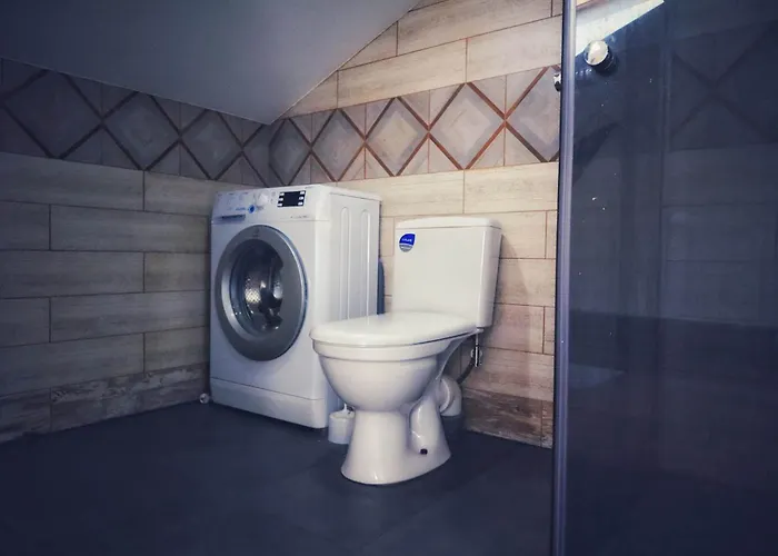 вірменський дворик / Armenian Courtyard