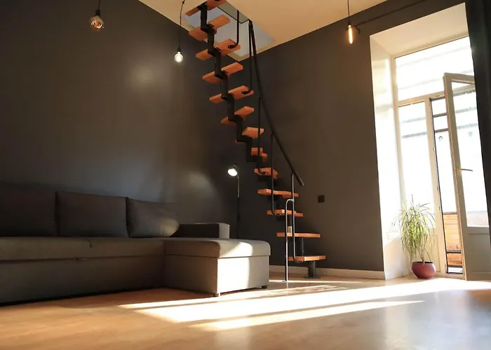 Appartement вірменський дворик / Armenian Courtyard